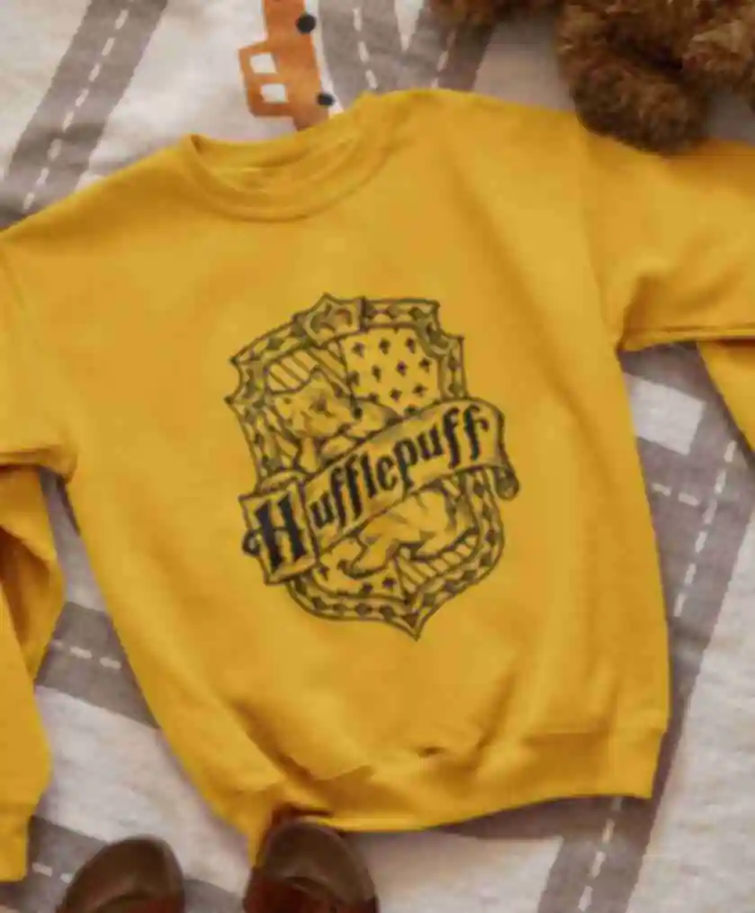 Свитшот • Контурный герб факультета Пуффендуй • Hufflepuff • Гарри Поттер. Фото №2