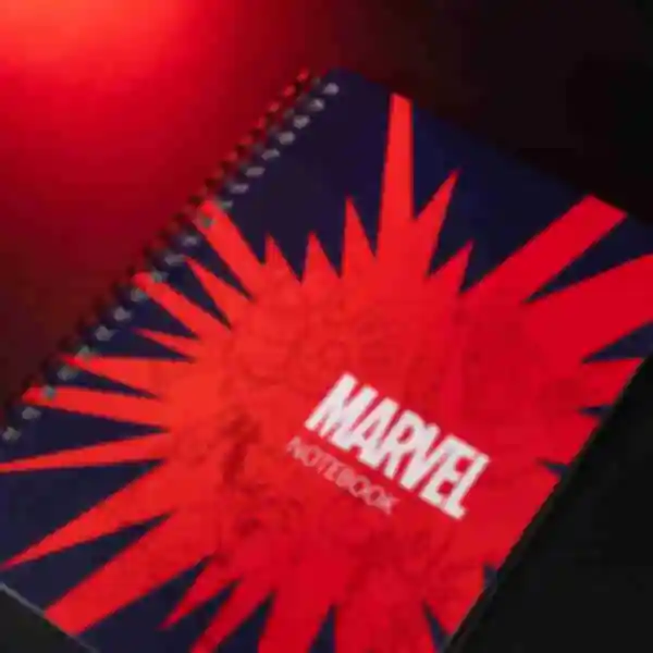 Блокнот в стилі Марвел • Подарунок фанату Marvel • Тематичні сувеніри з супергероями