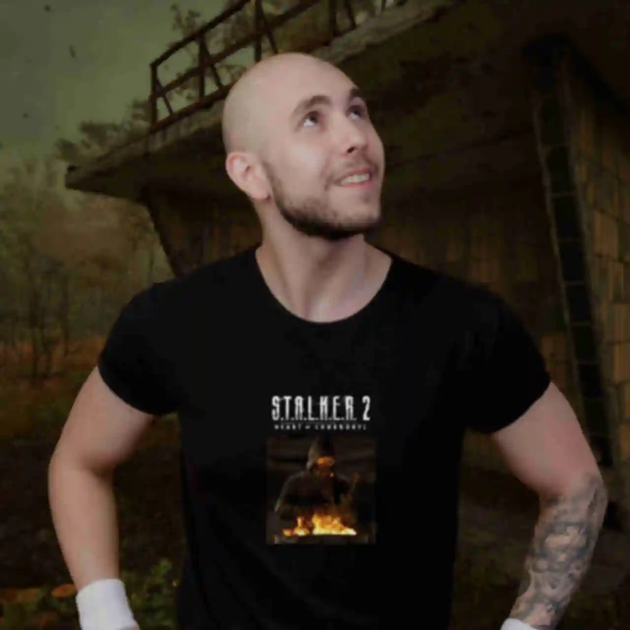 Футболка №21 • Атомный костёр • S.T.A.L.K.E.R, черная. Фото №1